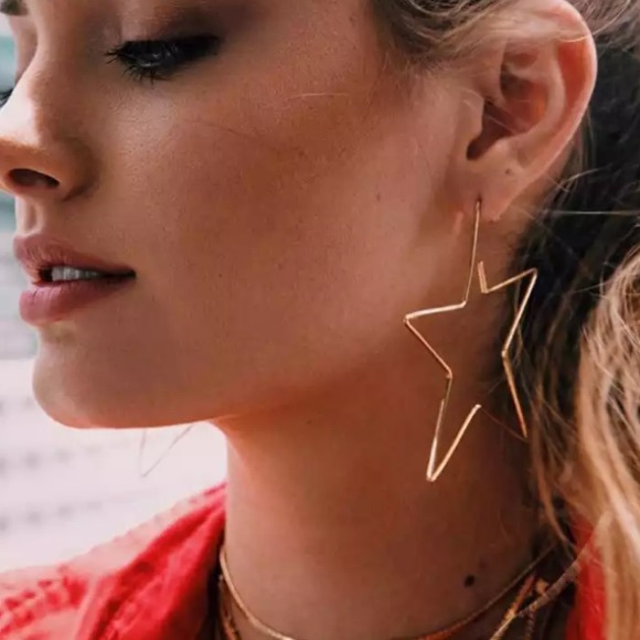 2 for $20 Gold tone large star wire earrings - Picture 2 of 3